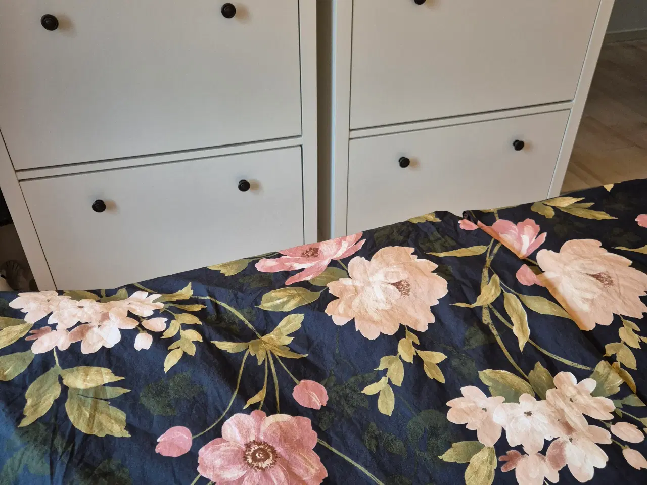 Billede 2 - Skoskab - 1 stk tilbage