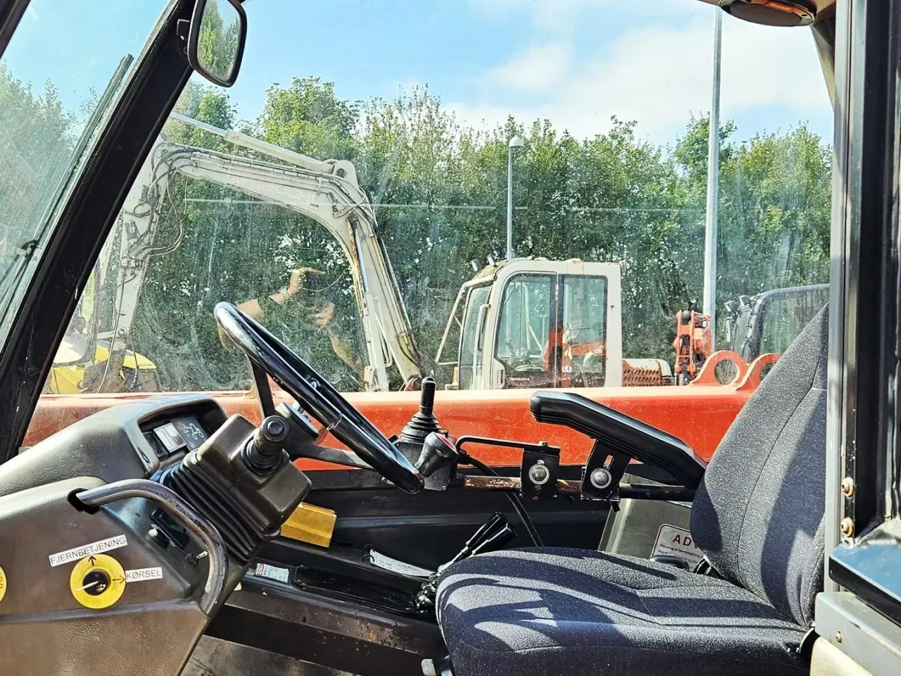 Billede 13 - Manitou MT 1232 ST / med 4 stk tilbehør / 8600 timer