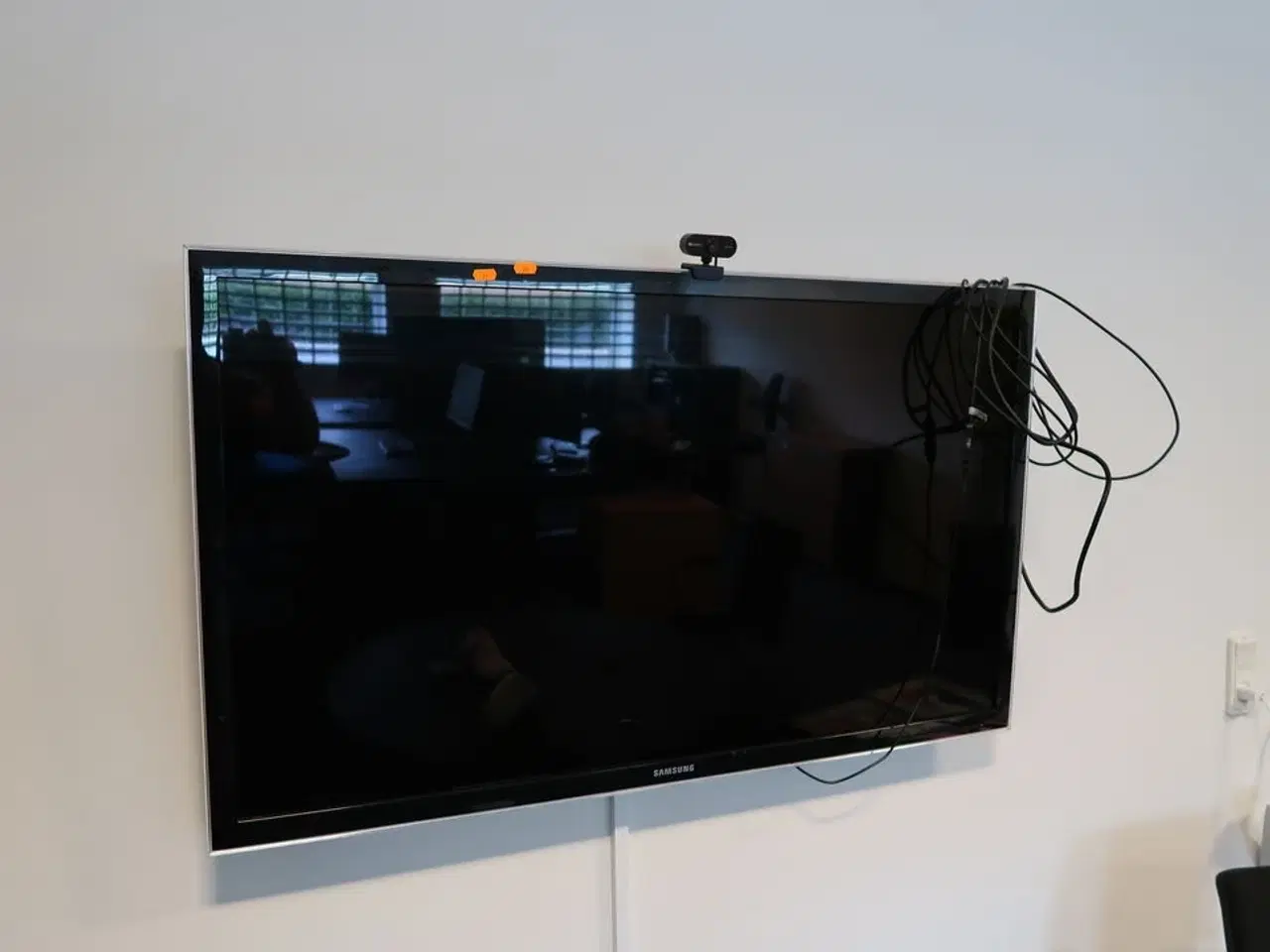 Billede 1 - Fjernsyn SAMSUNG UE46D5005 med fjernbetjening