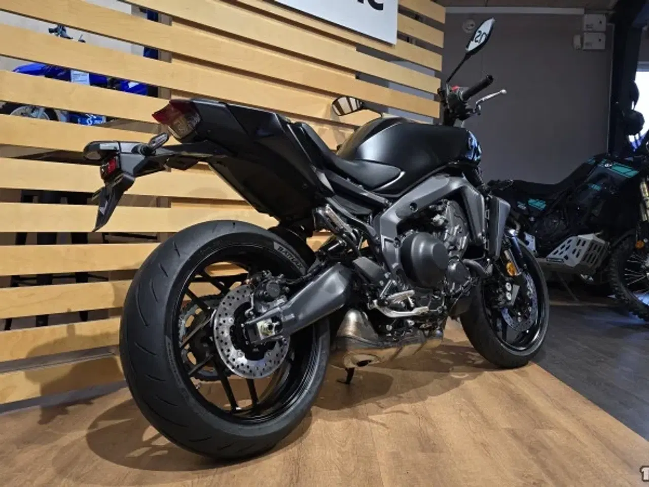 Billede 4 - Yamaha MT-09 DEMO - Inkl. valgfri org. udstyr for 10.000 kr.