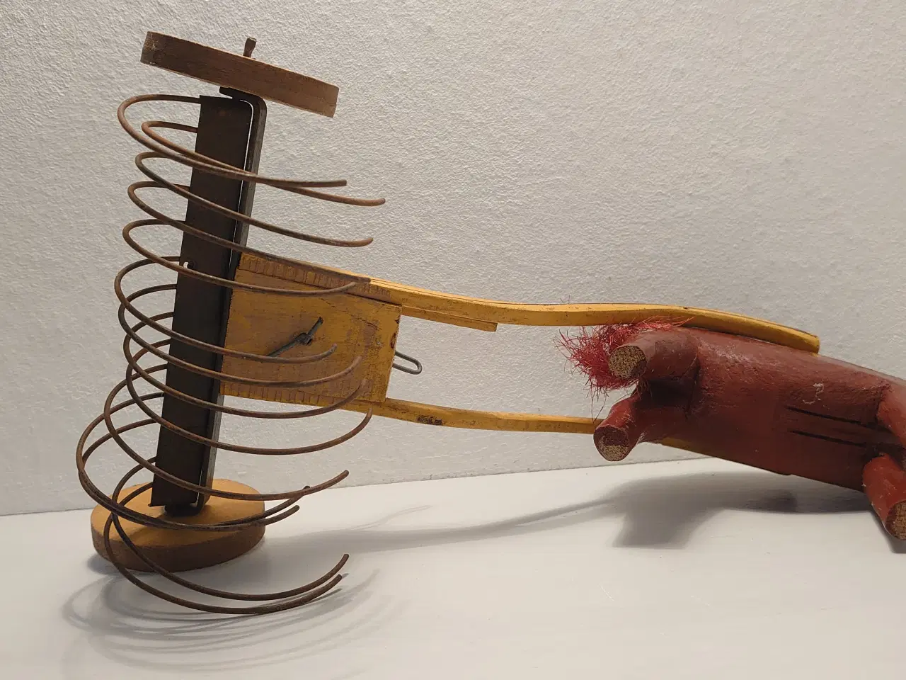 Billede 6 - Stor træhest med harve. L. ca 45cm.Ca 1940