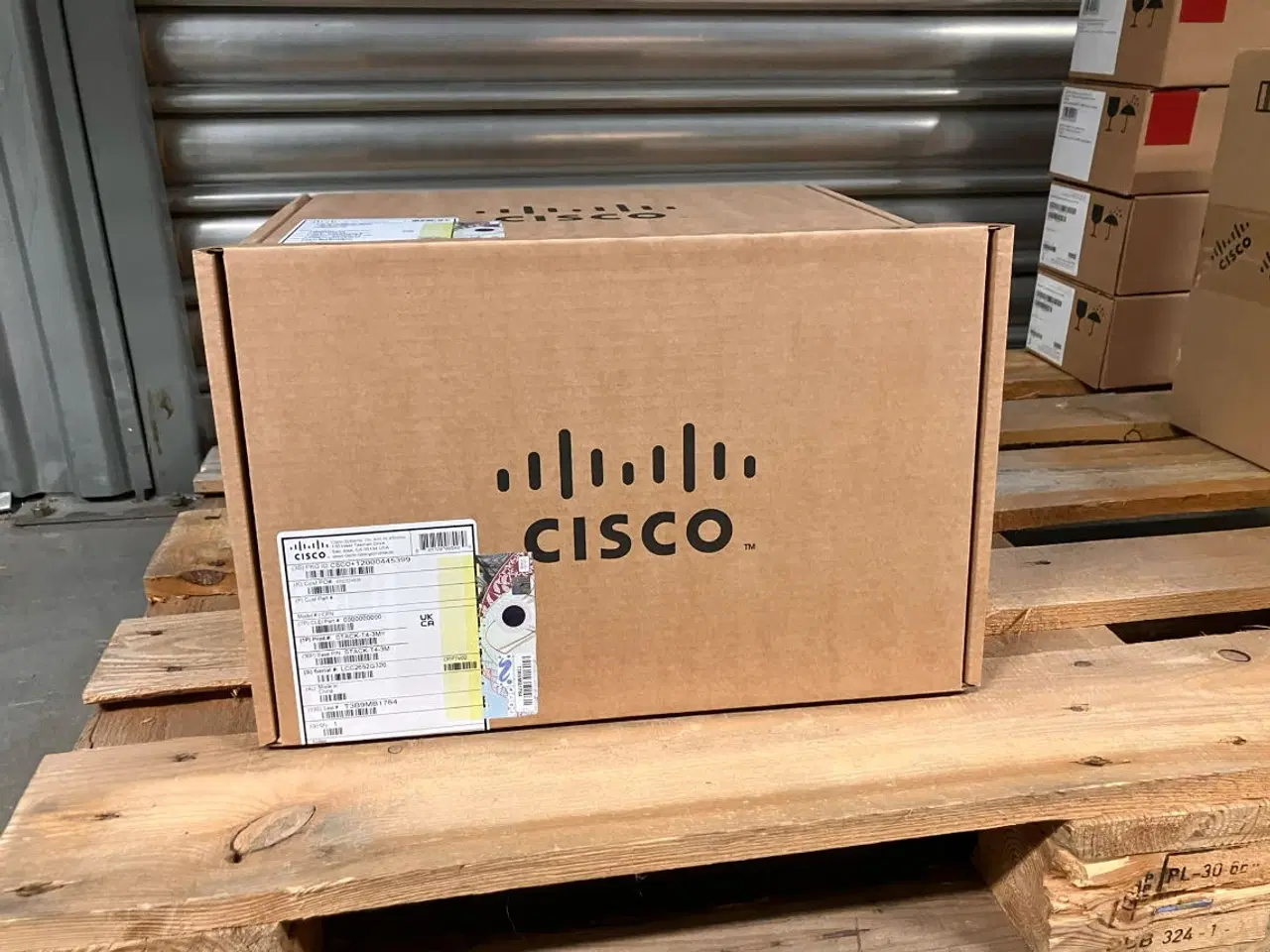 Billede 1 - Cisco netværksswitch.
