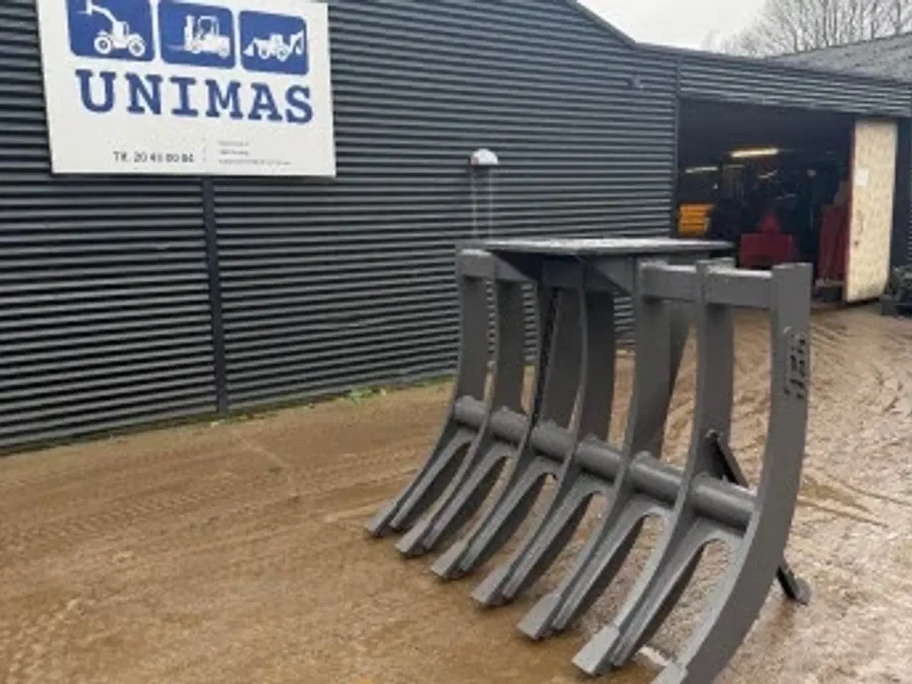 Billede 1 - Greb til gravemaskine