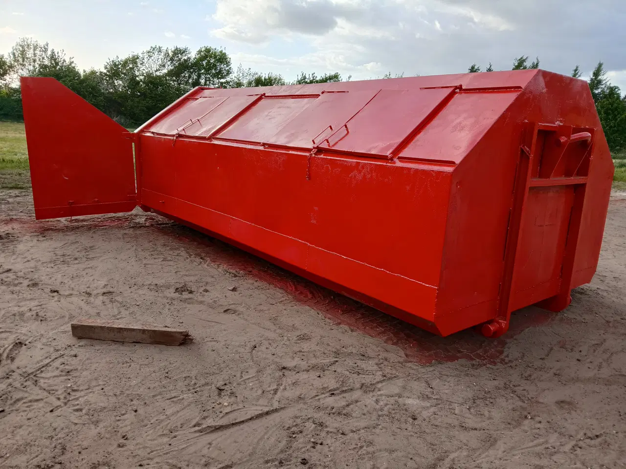 Billede 1 - Lukket affaldscontainer m/krog