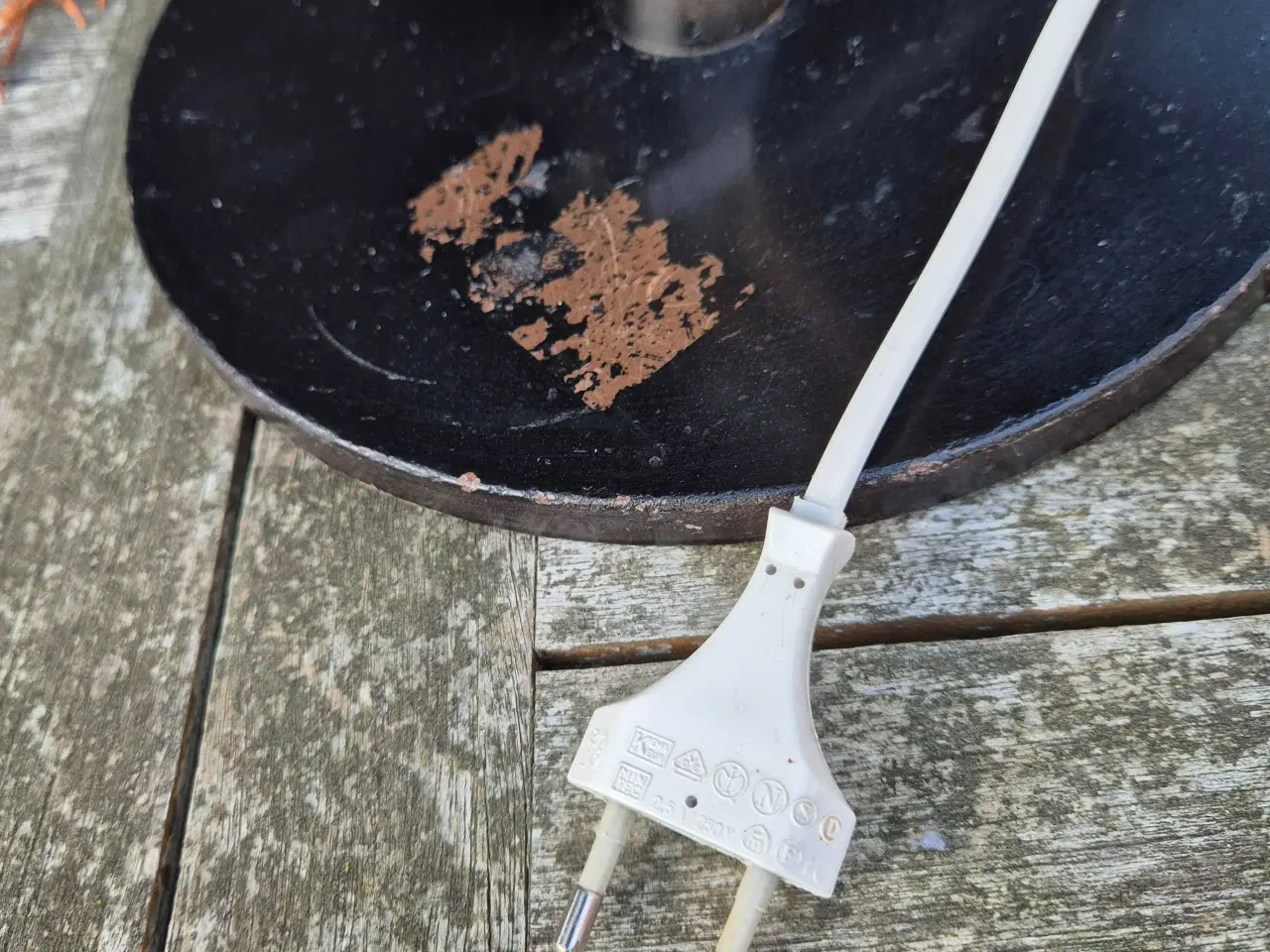 Billede 11 - Gul arkitektlampe på rund sort fod 