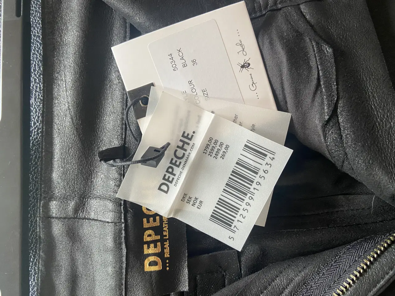 Billede 4 - Skindbukser depeche