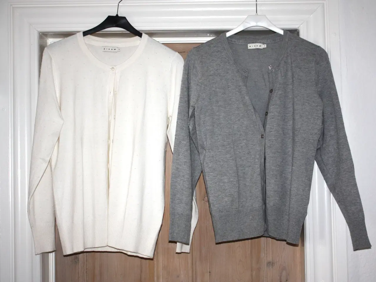 Billede 1 - Misha cardigan str. S stk.pis 150 kr.
