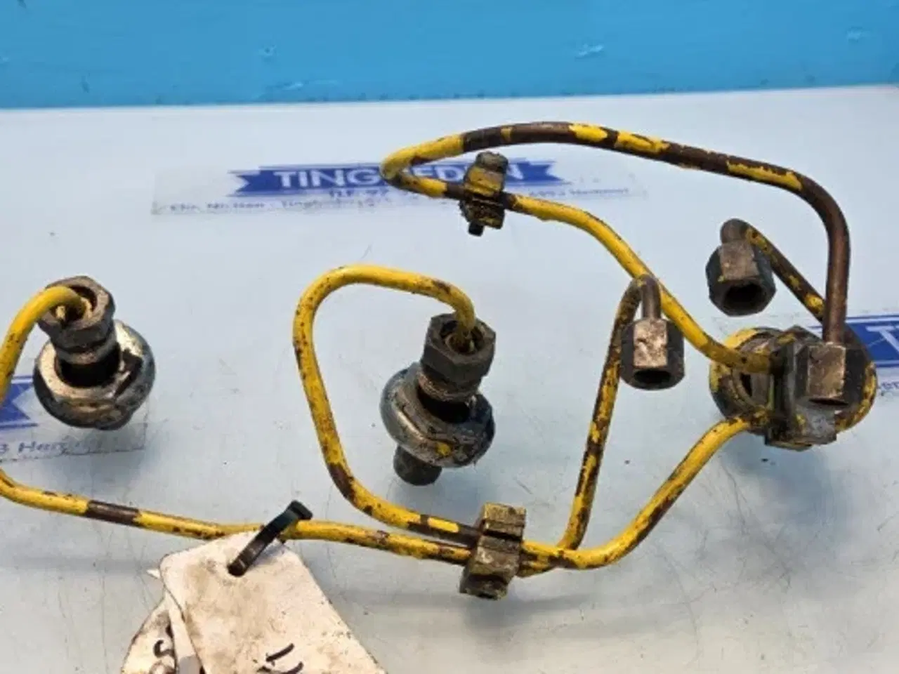 Billede 17 - Ford 2715E Dyserør Sæt 2703E9A557