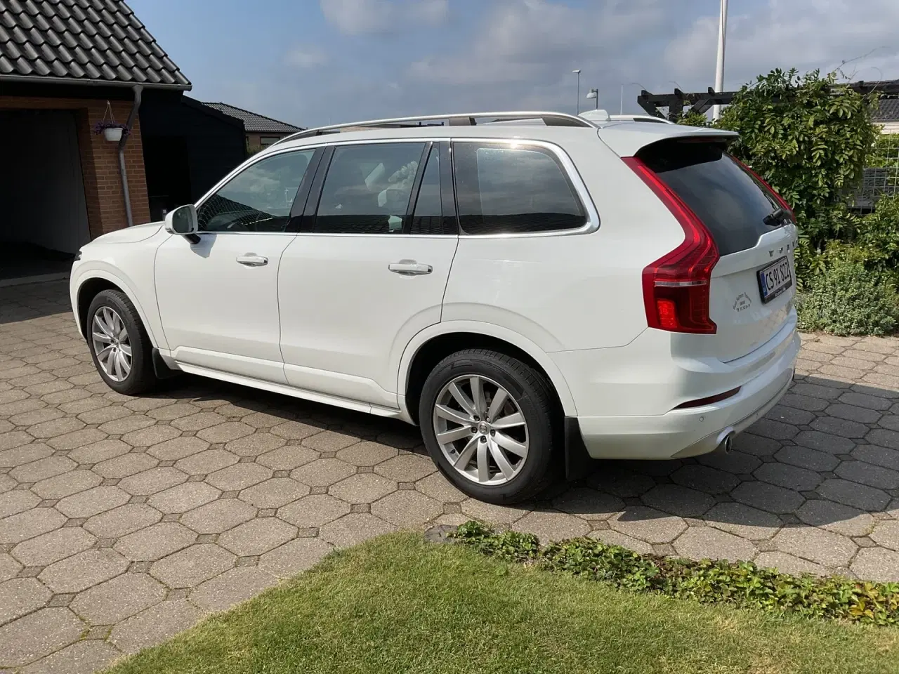 Billede 4 - Volvo XC90 2,0 D5 225 Momentum aut. AWD 7prs