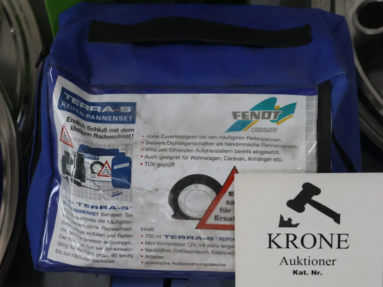 Billede 5 - Div Hjulkapsler, bærefødder, kompressor mm.