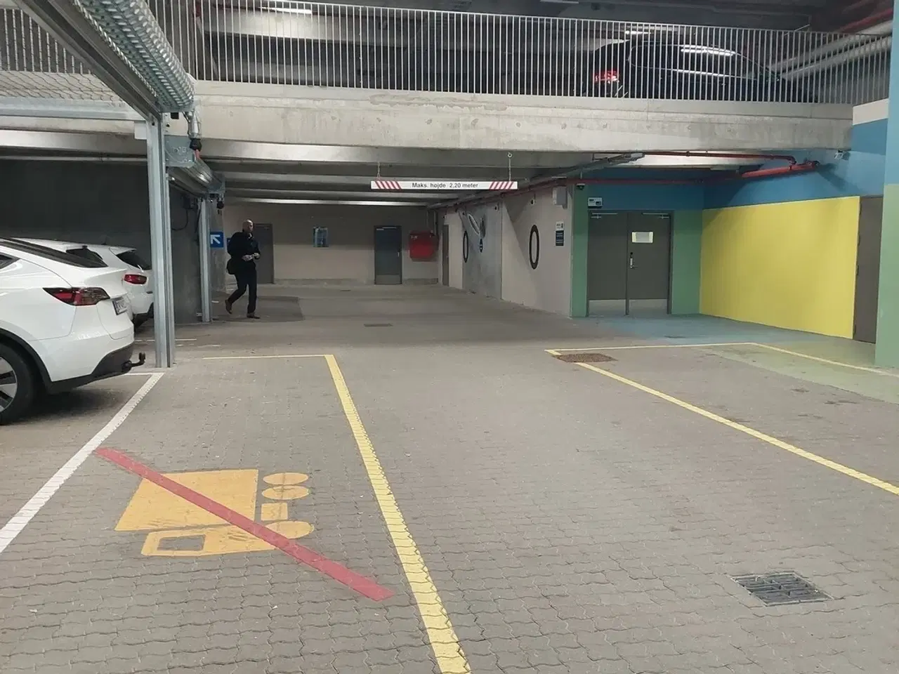 Billede 5 - Parkering til leje på Sjællandsbroen 11 i Storkøbenhavn.