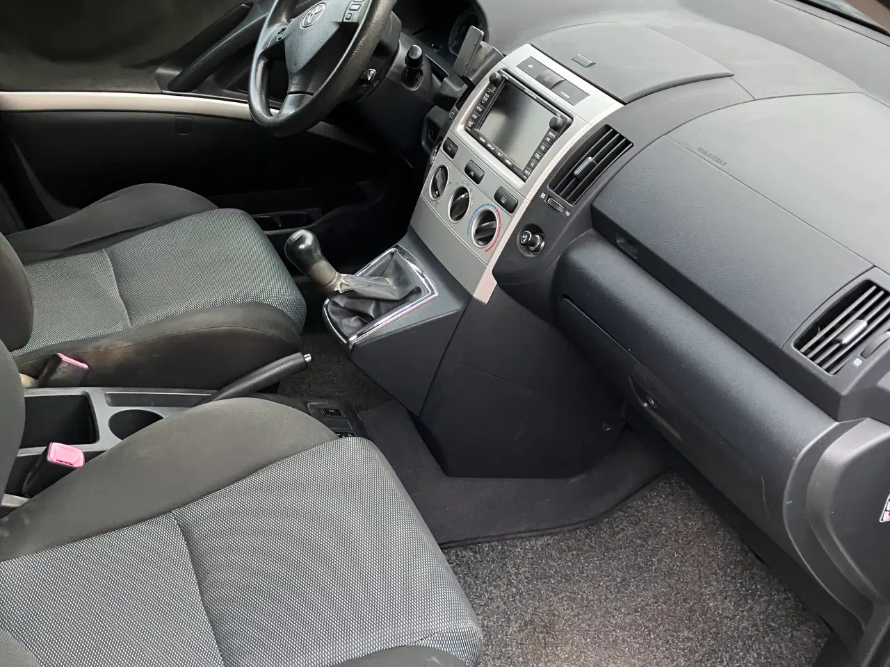 Billede 6 - Toyota Corolla  7 personer 