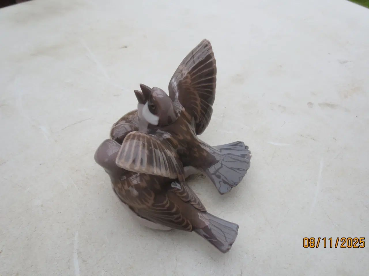 Billede 2 - 1 stk B&G Fugl mor med unger der spiser nummer 167