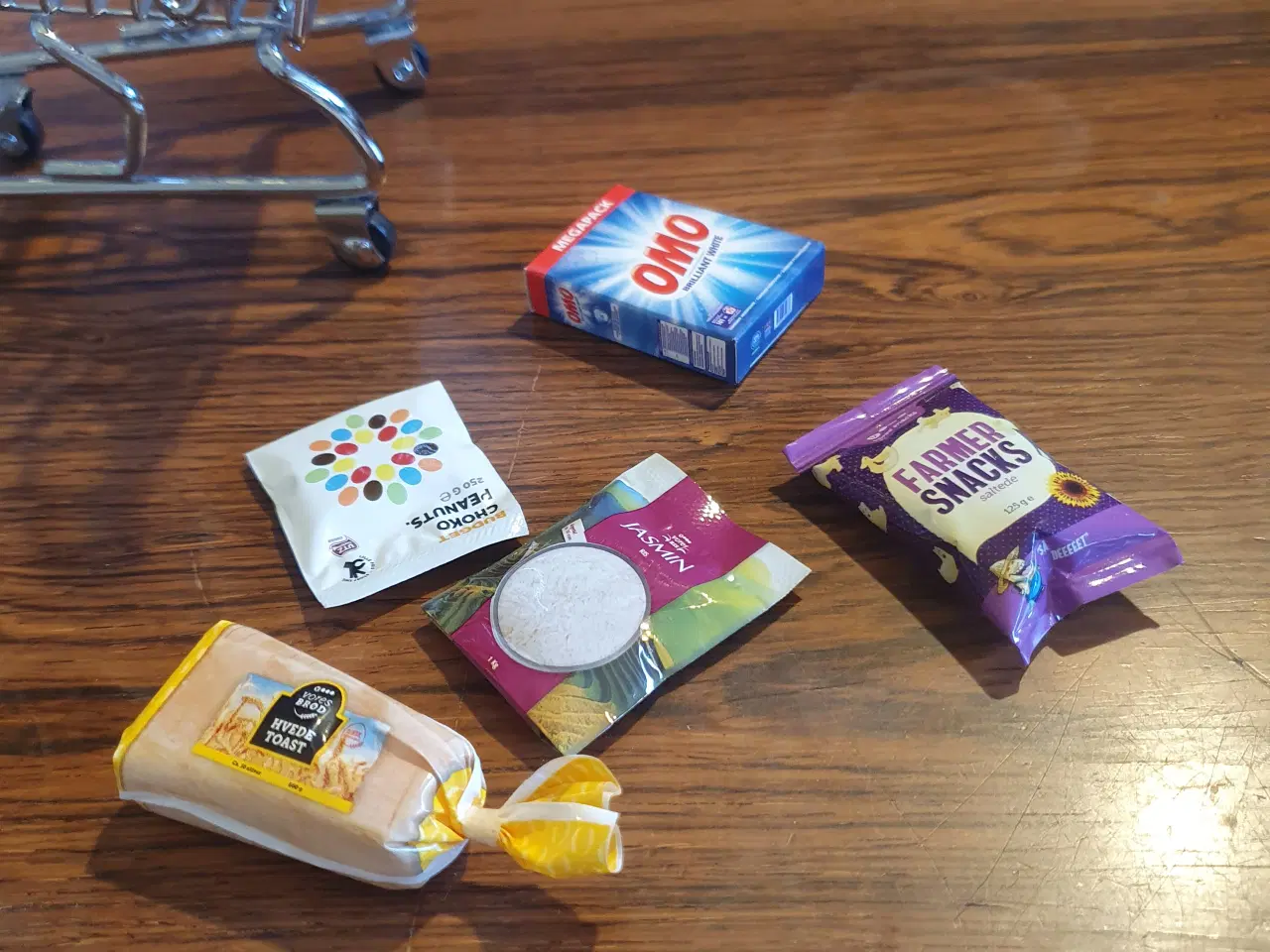 Billede 4 - Miniature indkøbsvogn 