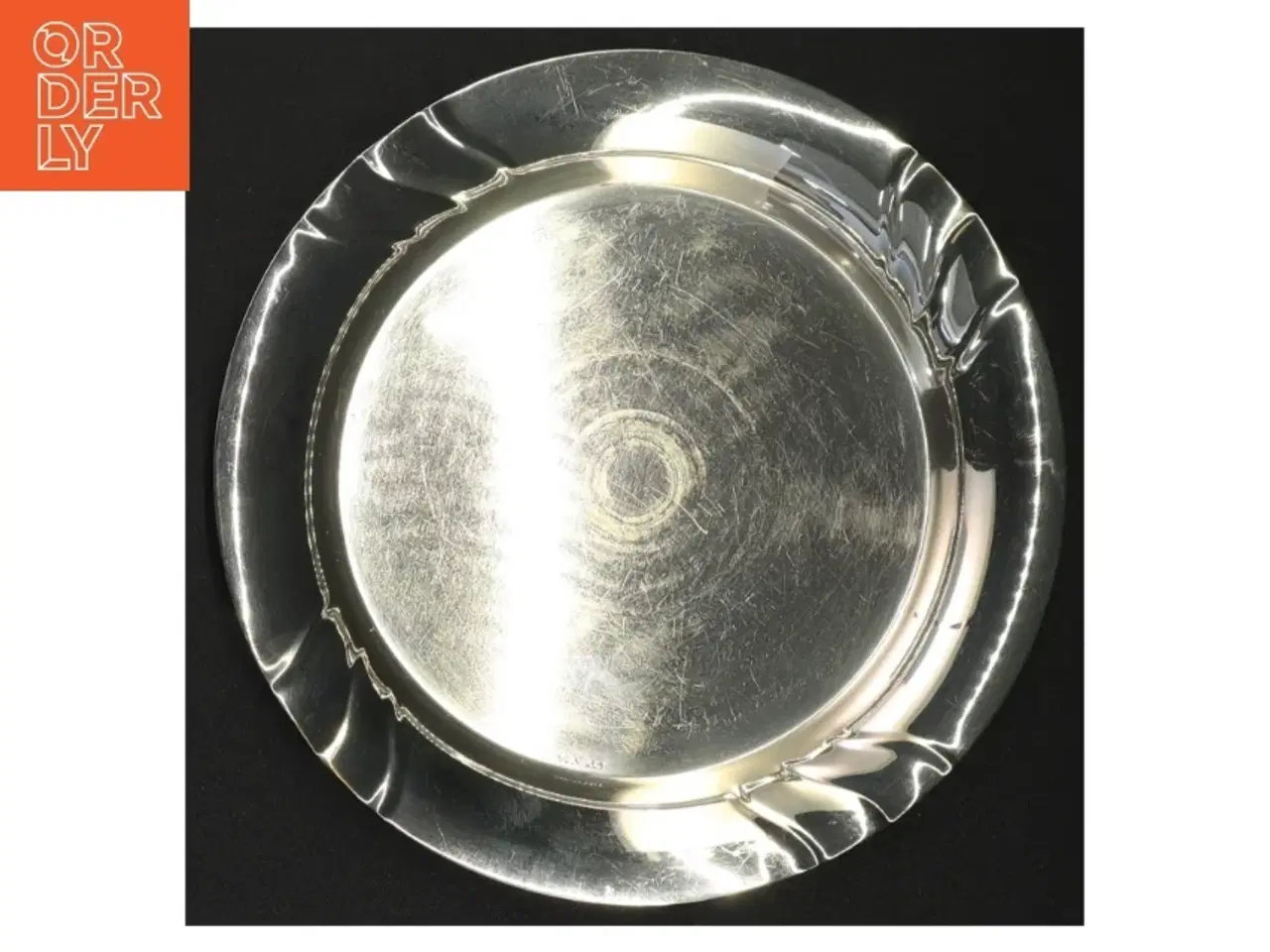 Billede 3 - Sølvfarvet metalbakke (str. 17 x 2 cm)