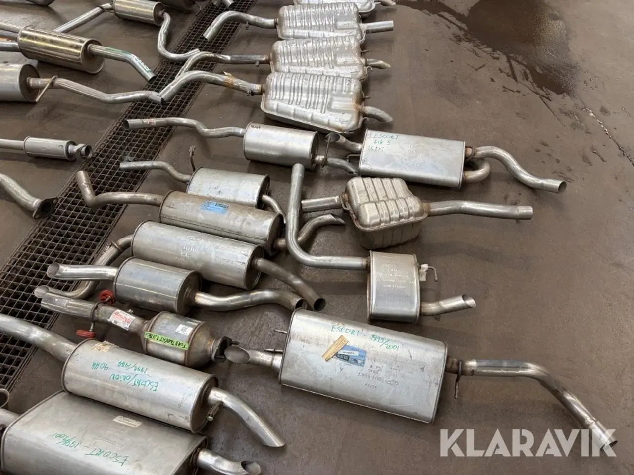 Billede 12 - Blandet udstødninger 49 styk