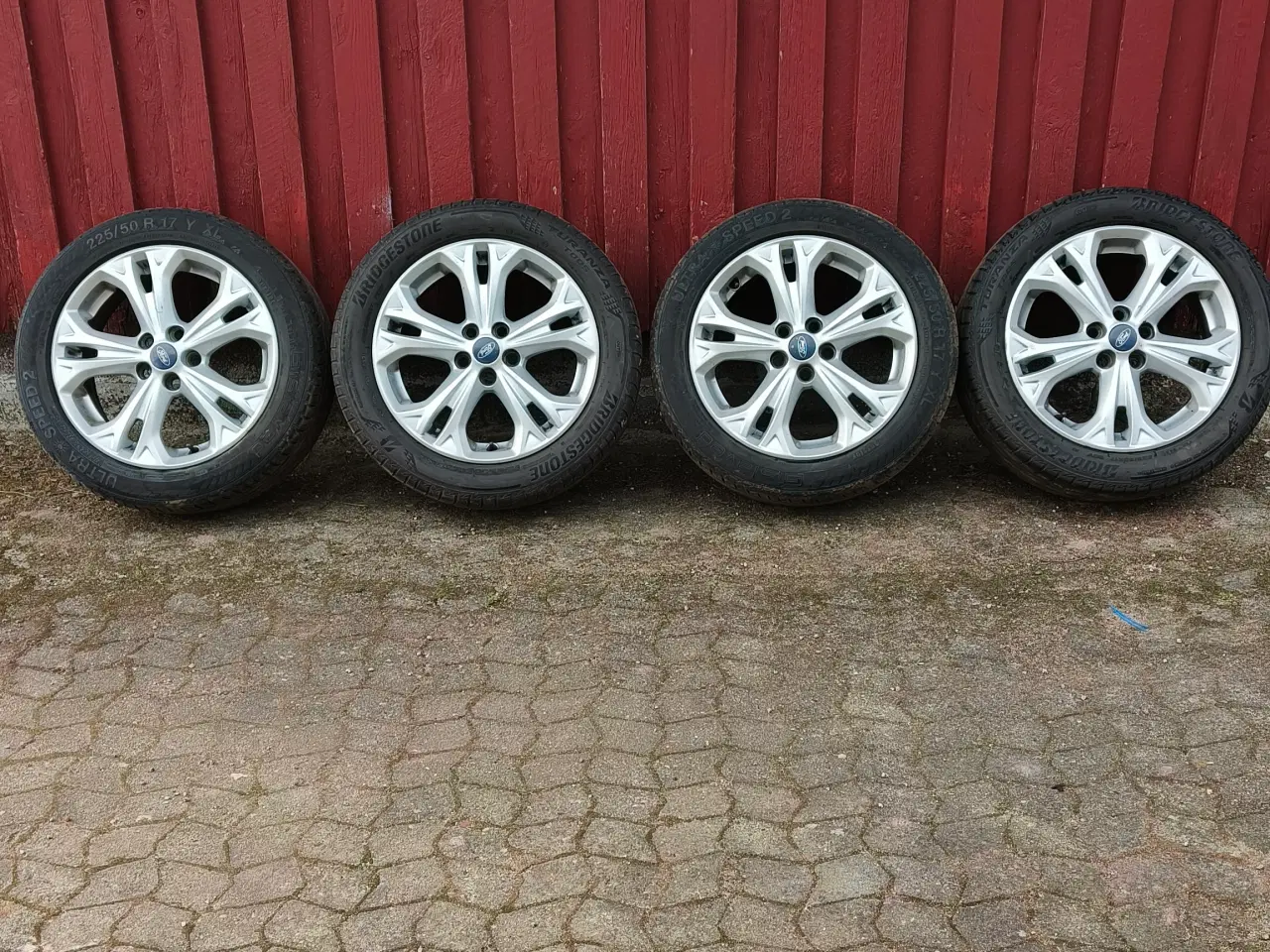 Billede 2 - Originale ford alufælge 225/50/17"5x108