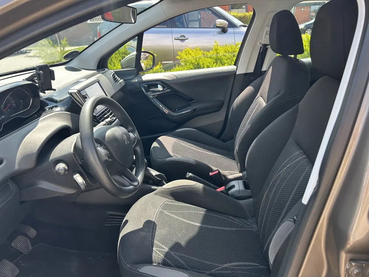 Billede 9 - Peugeot 208 1,6 e-HDi 92 Active