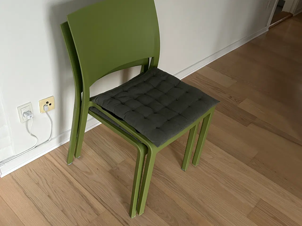 Billede 1 - Plast stole