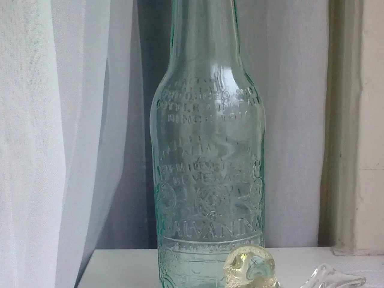 Billede 11 - Veteran bil relief på Italiensk glas flaske O.a.