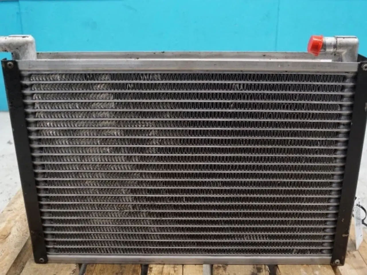 Billede 4 - Case 621D Olie Køler 401430A1