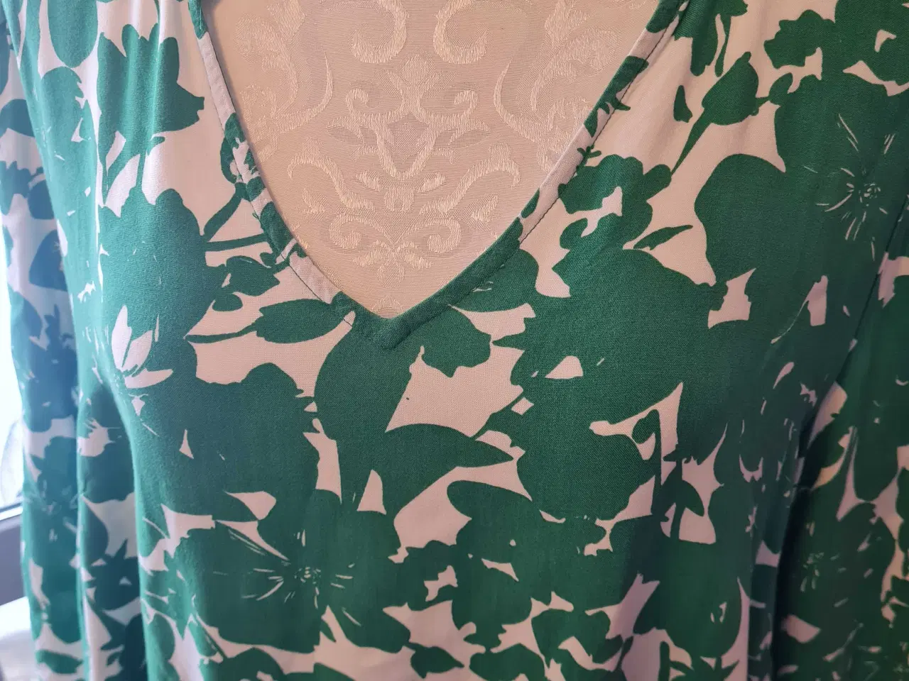 Billede 5 - Kjole str 44 Fra Only Carmakoma 