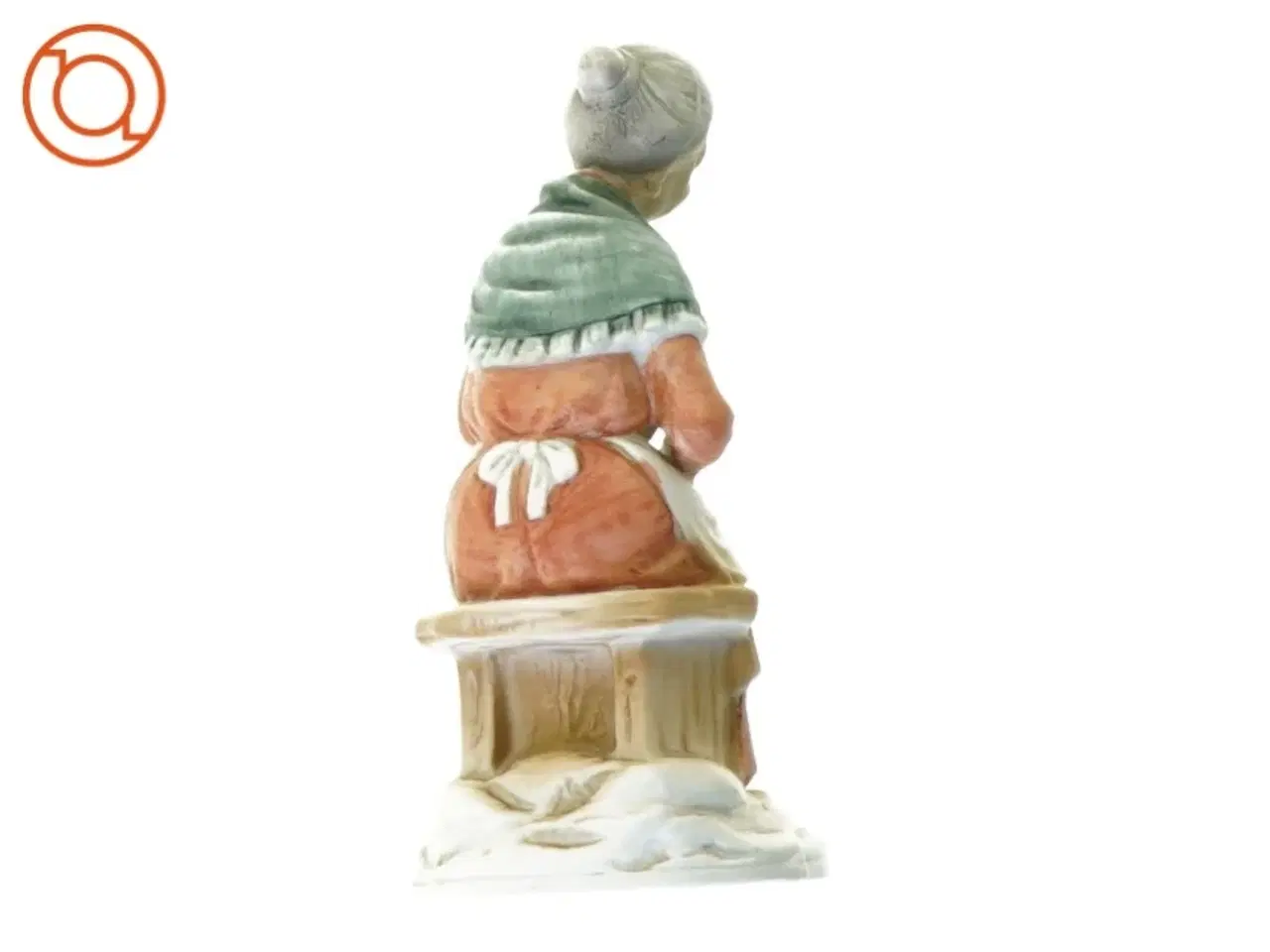 Billede 4 - Kortspillende Ældre Dame Keramikfigur, "Bedstemor med Slaw i" (str. 16 x 8 cm)