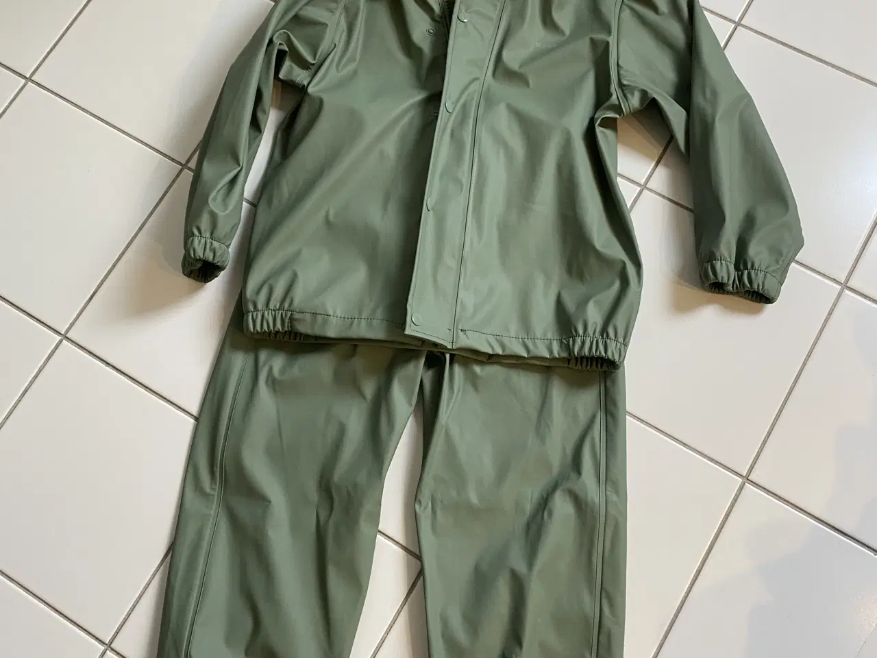 Billede 1 - Regntøj str. 116