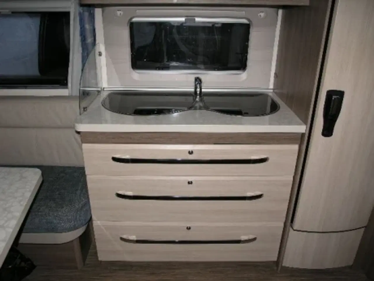 Billede 4 - Hobby De Luxe 460 UFE