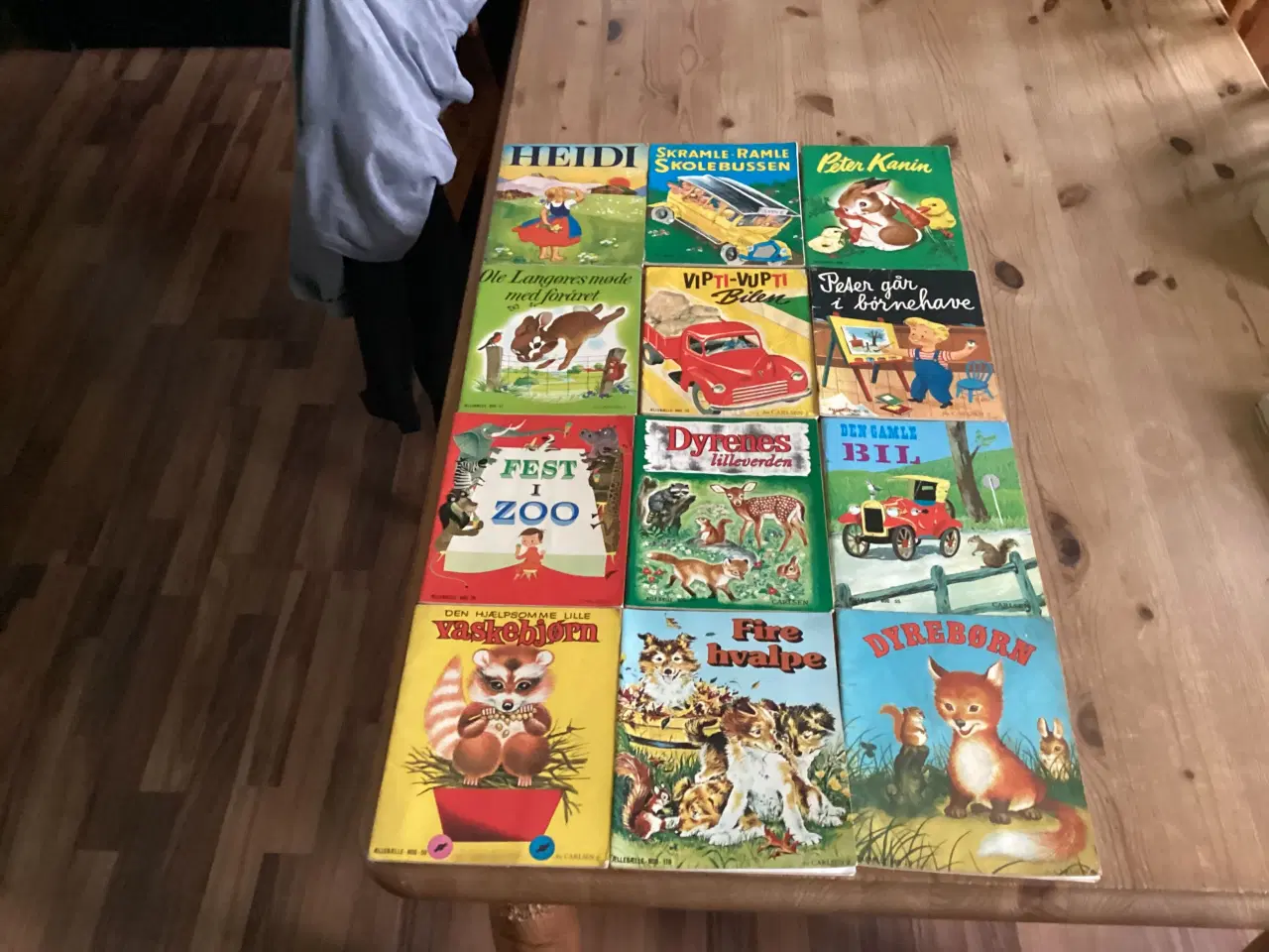 Billede 1 - Ælle Bælle Bøger 98 Stks.