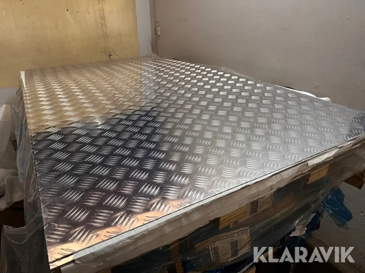 Billede 1 - Dørkplader i aluminium, skridsikre - 10 styk.