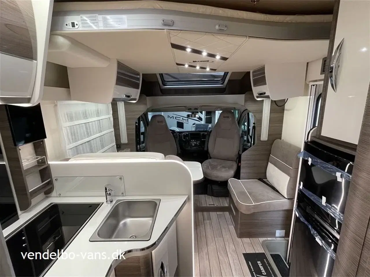 Billede 14 - 2025 - McLouis Mc4 873 G Enkeltseng og stor garage under - hæve/sænkeseng - Automatgear