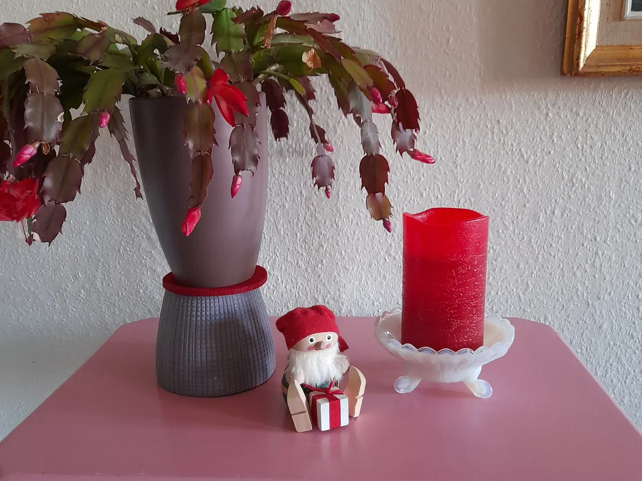 Billede 4 - Gl. Konsolbord/ lampebord.