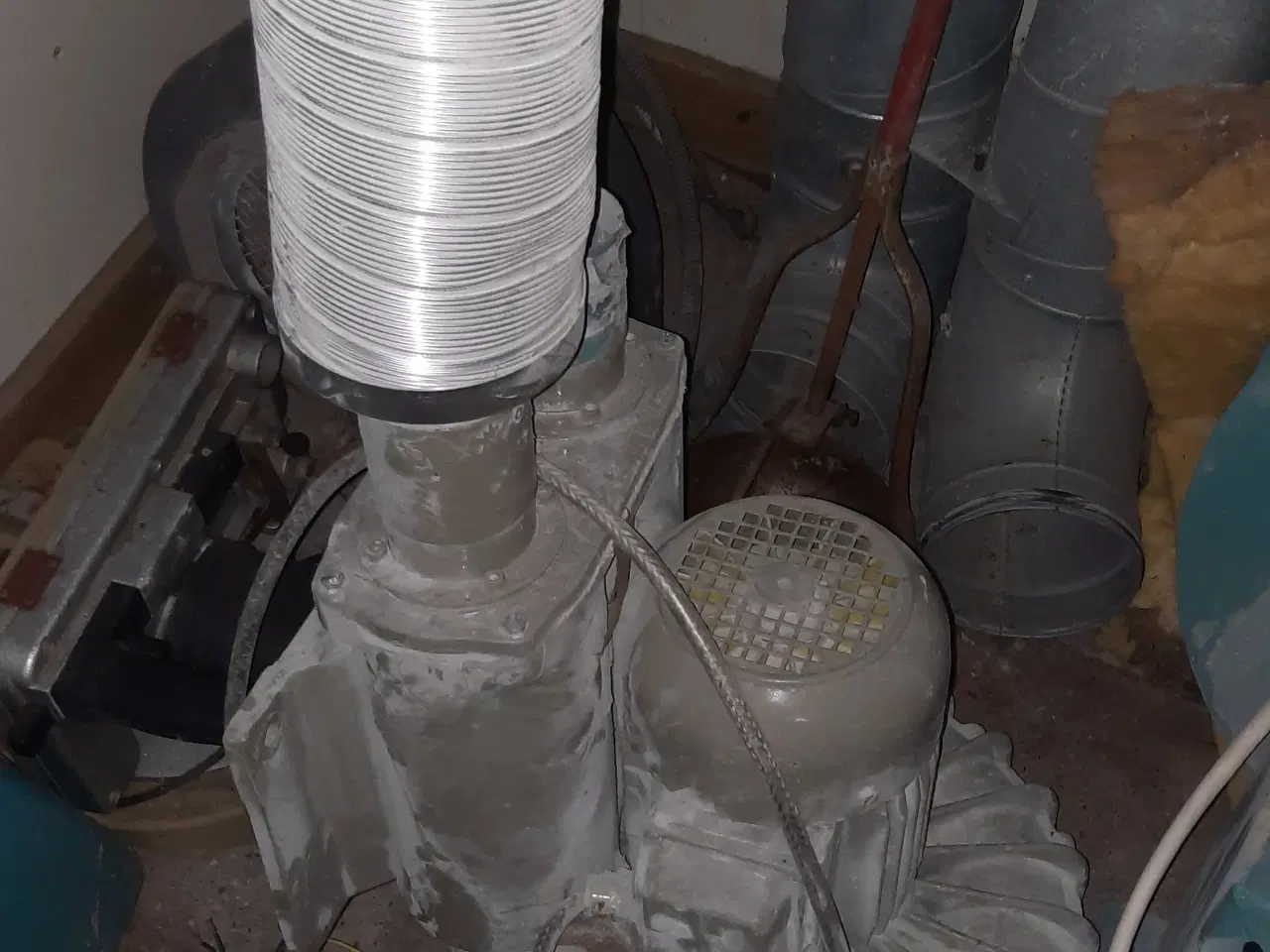 Billede 2 - Punktudsugnings anlæg til støv