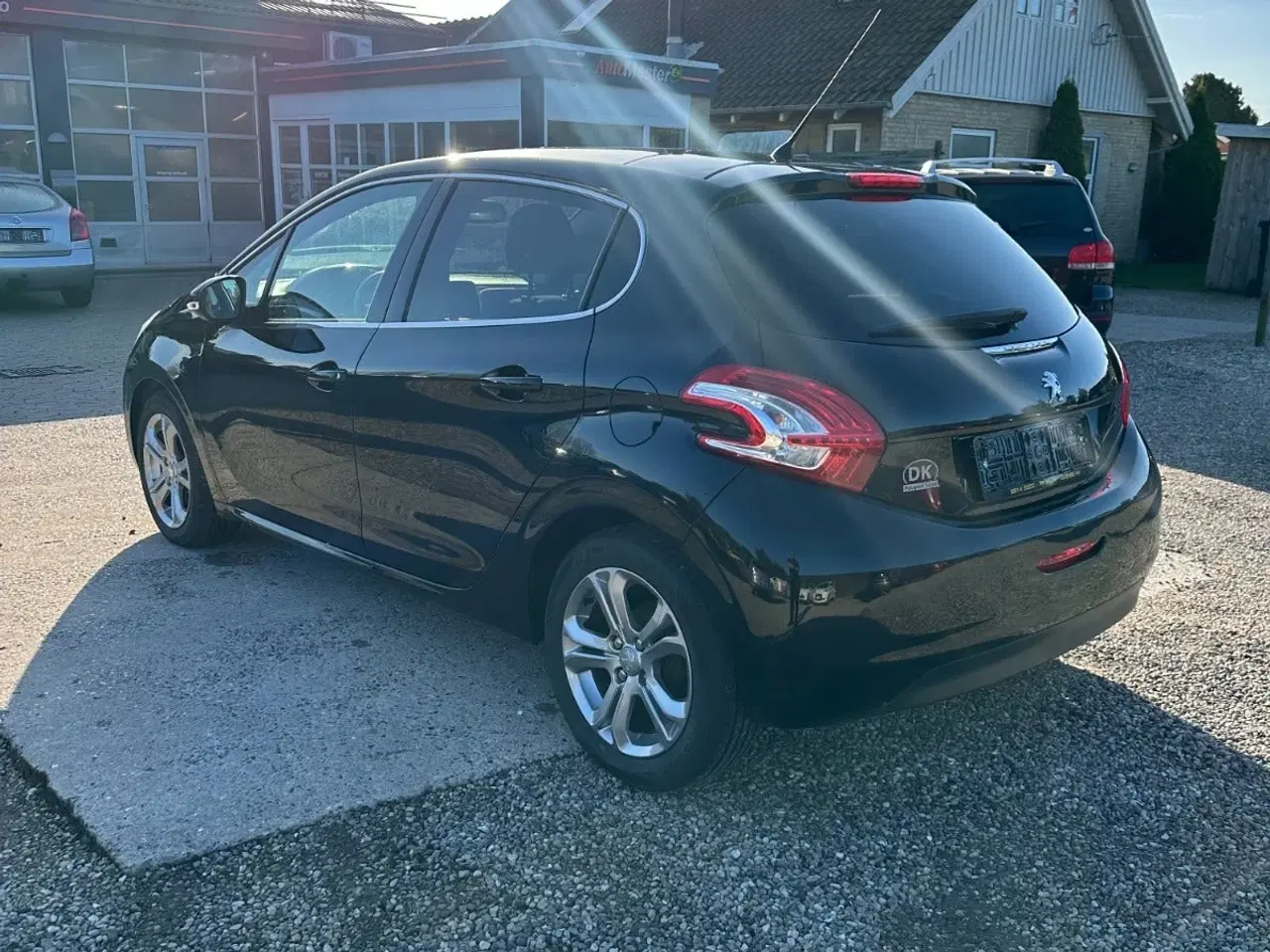 Billede 4 - Peugeot 208 1,2 VTi Allure Sky