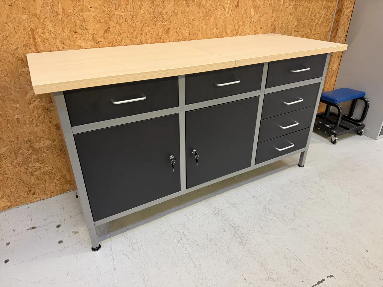 Billede 2 - Arbejdsbord, nyt og samlet 