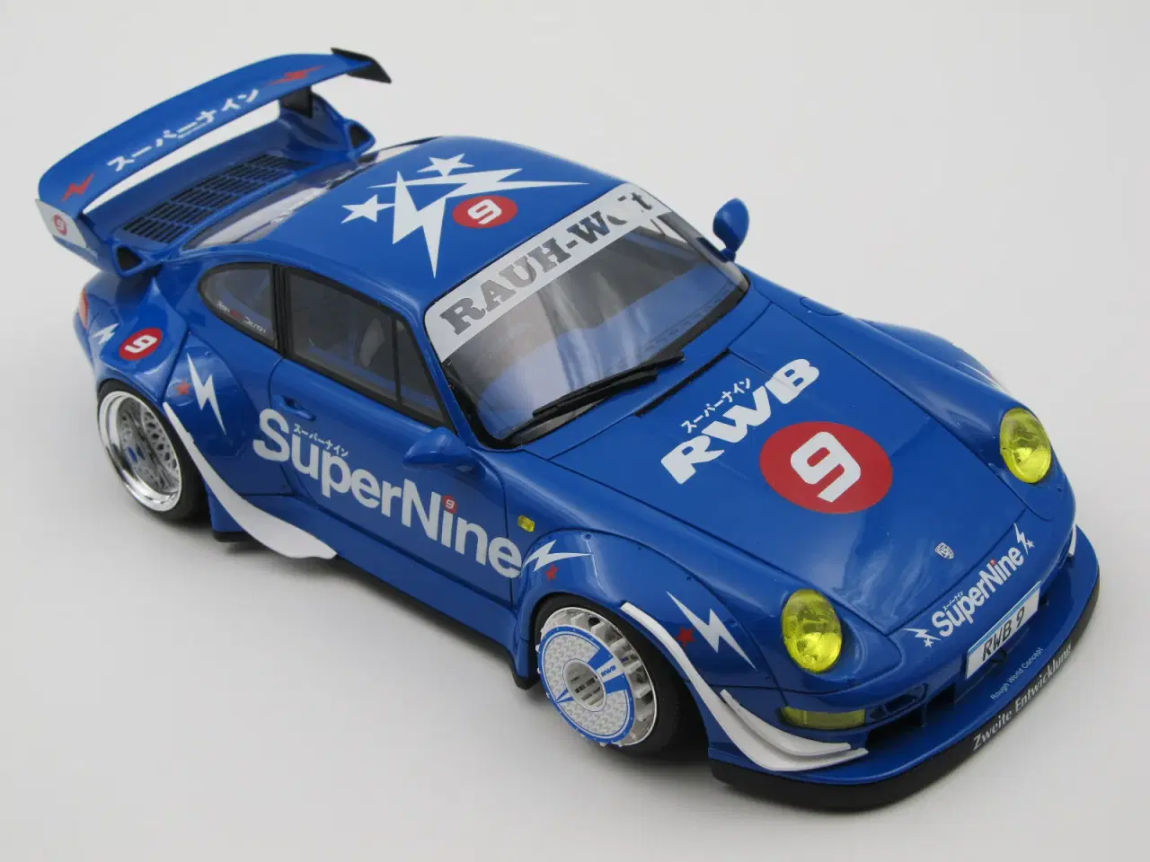 Billede 4 - 2019 Porsche 911 RWB SuperNine 993 - 1:18