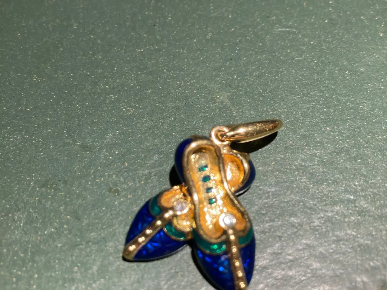 Billede 1 - hjertevedhæng med lang kæde