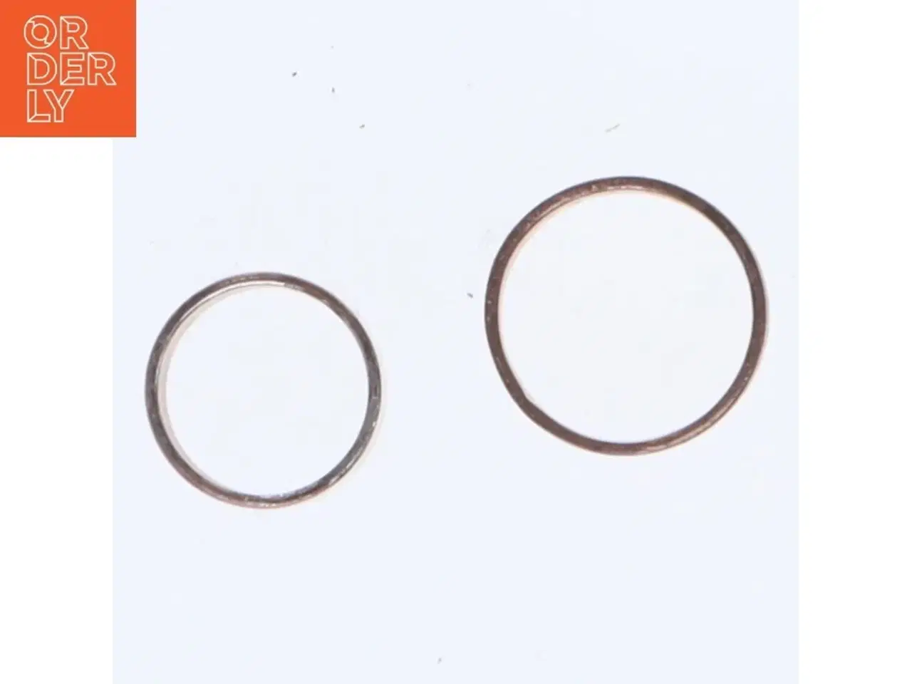Billede 2 - Kobberfarvede ringe (str. En komma 5 x nul komma 8 og en komma 8 x nul komma 7 sådan cm)