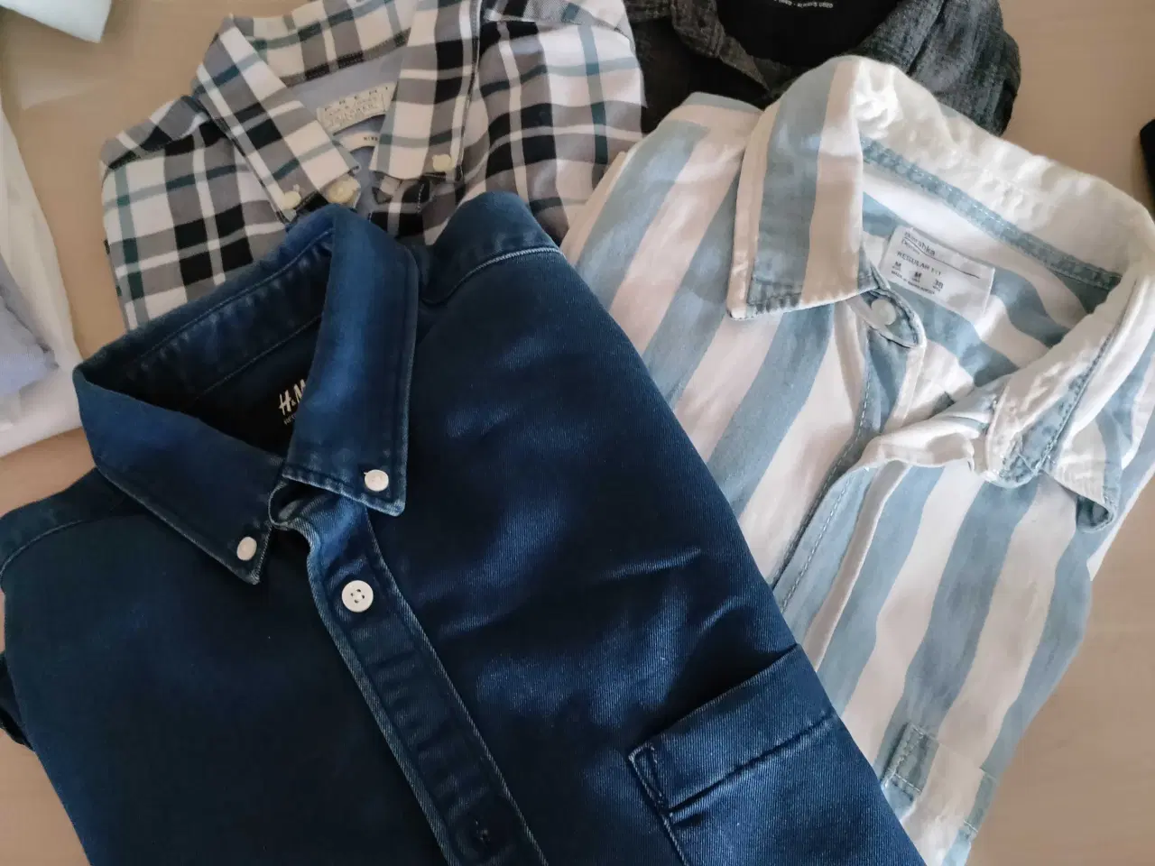 Billede 1 - 5 skjorter M samlet pris 