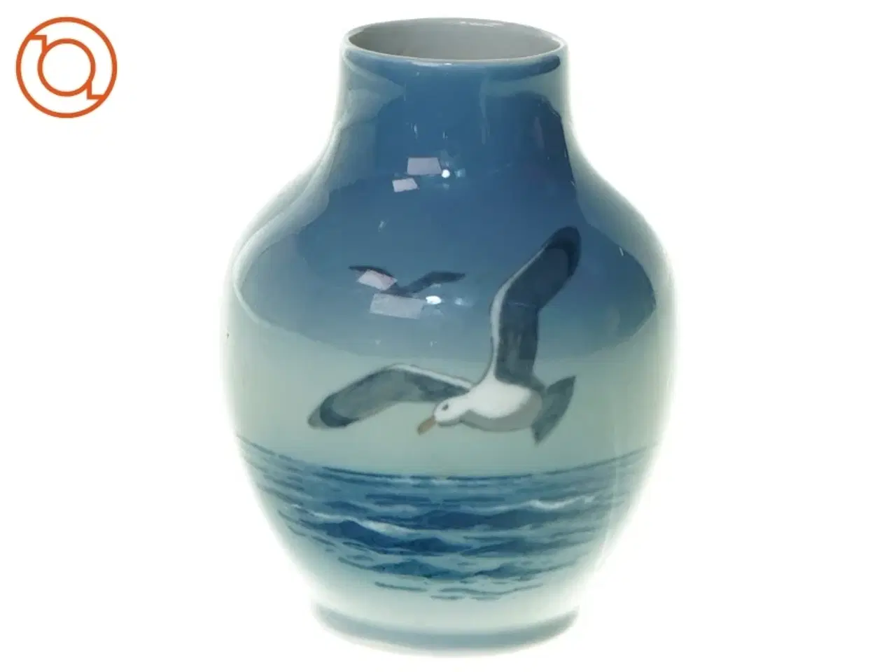 Billede 1 - Royal Copenhagen vase med måger no. 1138/45,5 fra Royal Copenhagen (str. 10 x 8 cm)