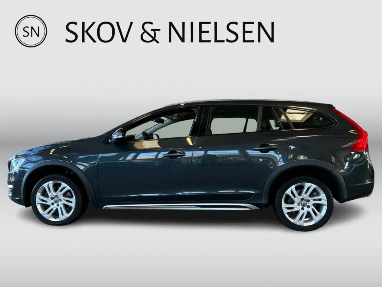 Billede 2 - Volvo V60 CC 2,0 D4 190 Momentum aut.