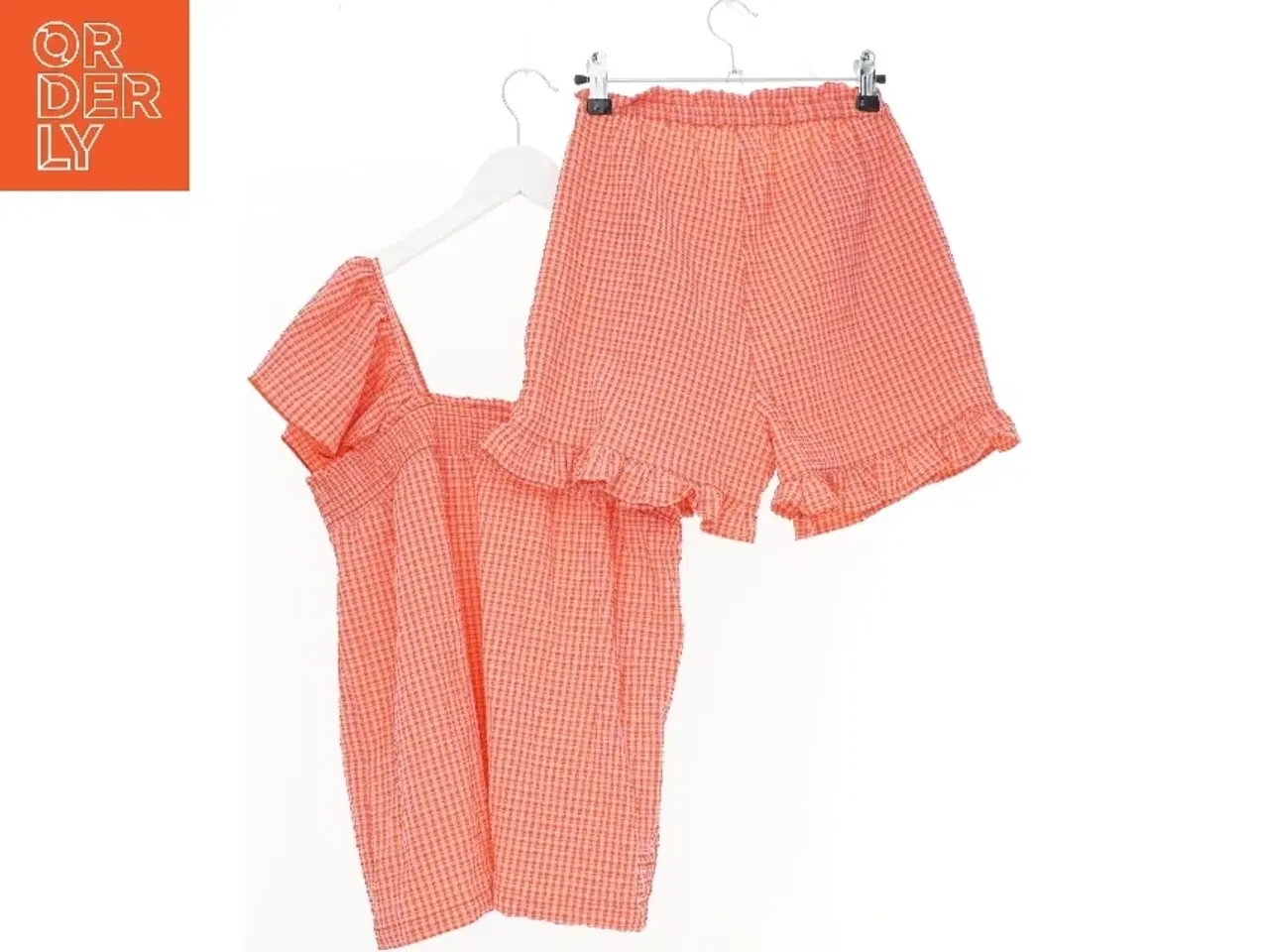 Billede 2 - Ternet sommersæt med top og shorts fra VRS (str. 170)