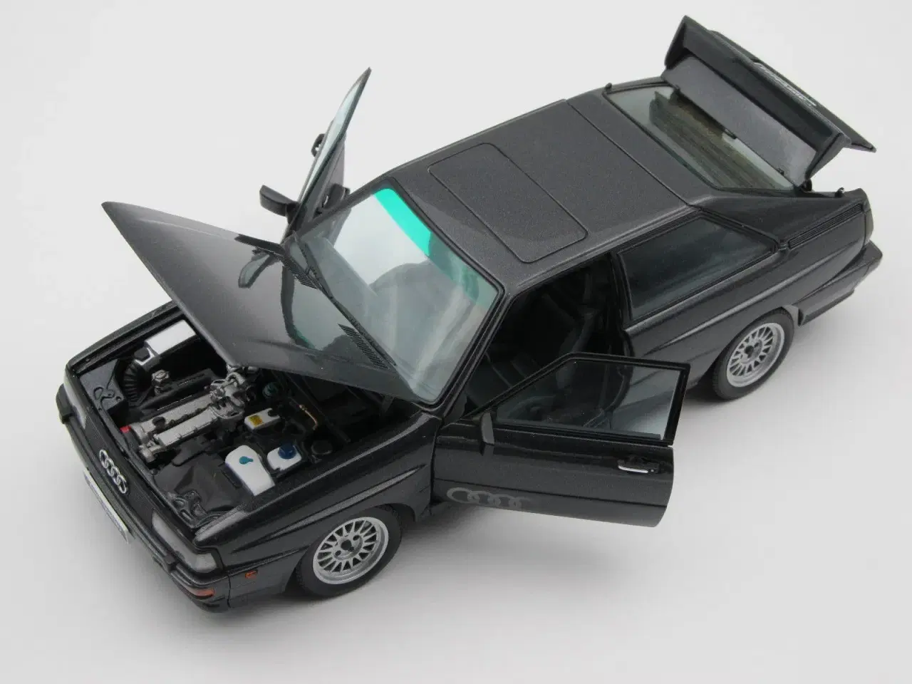 Billede 4 - AUTOart - Audi quattro Coupe 1984 1:18  