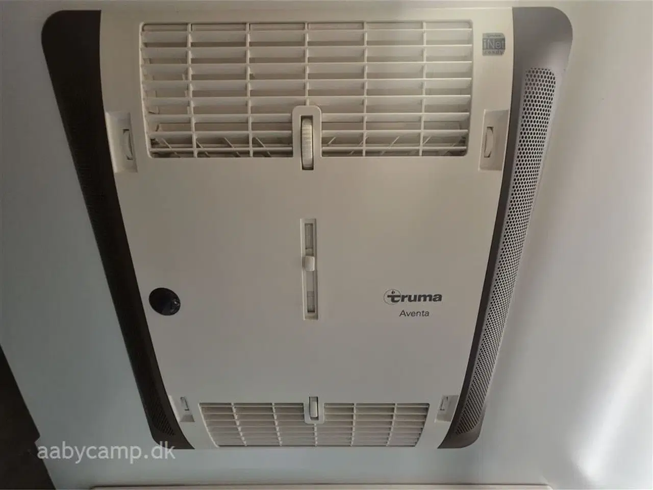 Billede 16 - 2020 - Benimar Tessoro 481 Aut.   Nk pakke. Automatgear. solcelle. Lithium Batteri. 2000w Inverter. Markise. A/C i bodel. Elektriske støtteben. Bemærk kun 20,000 Km!!!!!