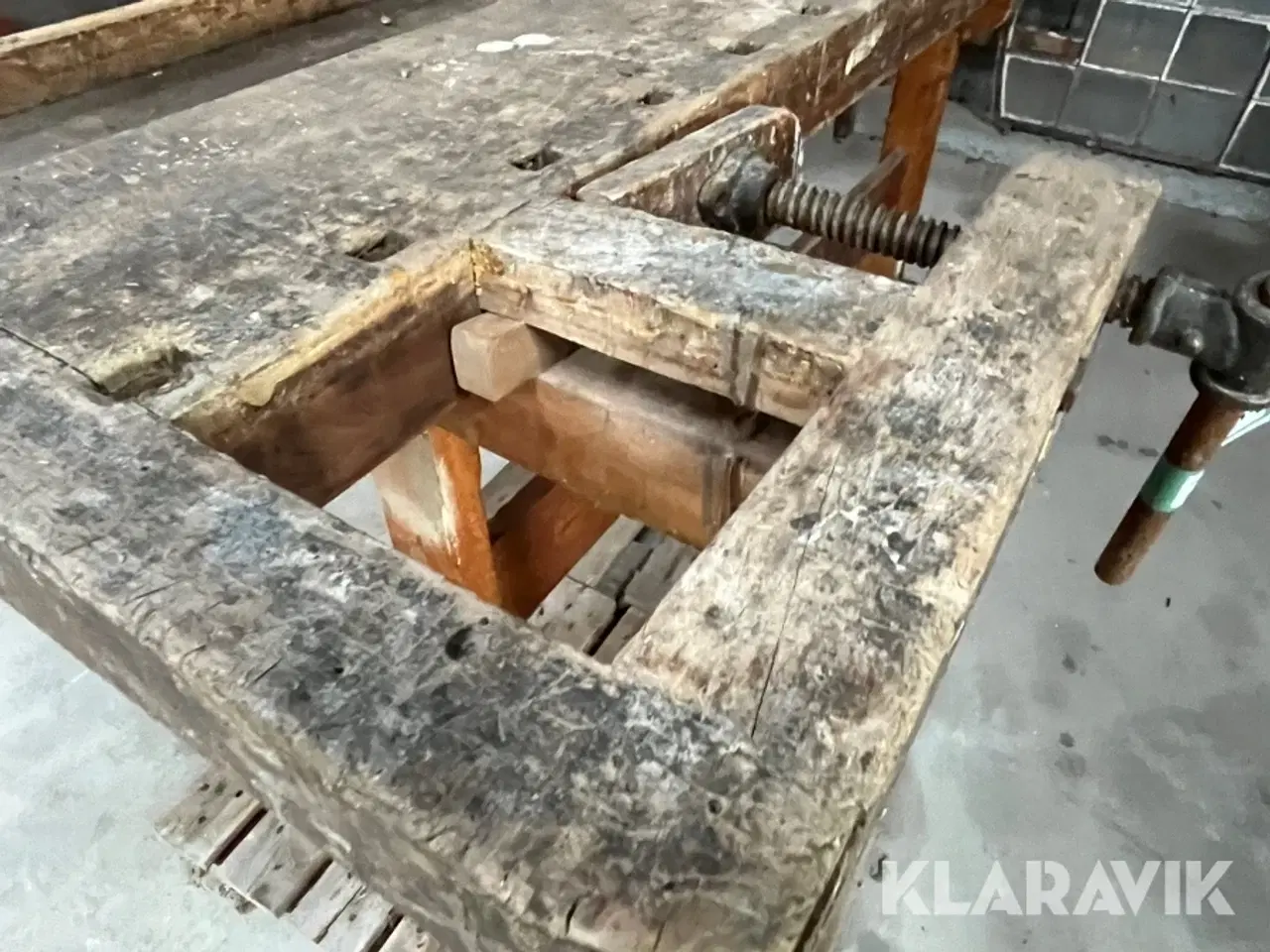 Billede 10 - Arbejdsbord/Høvlebænk