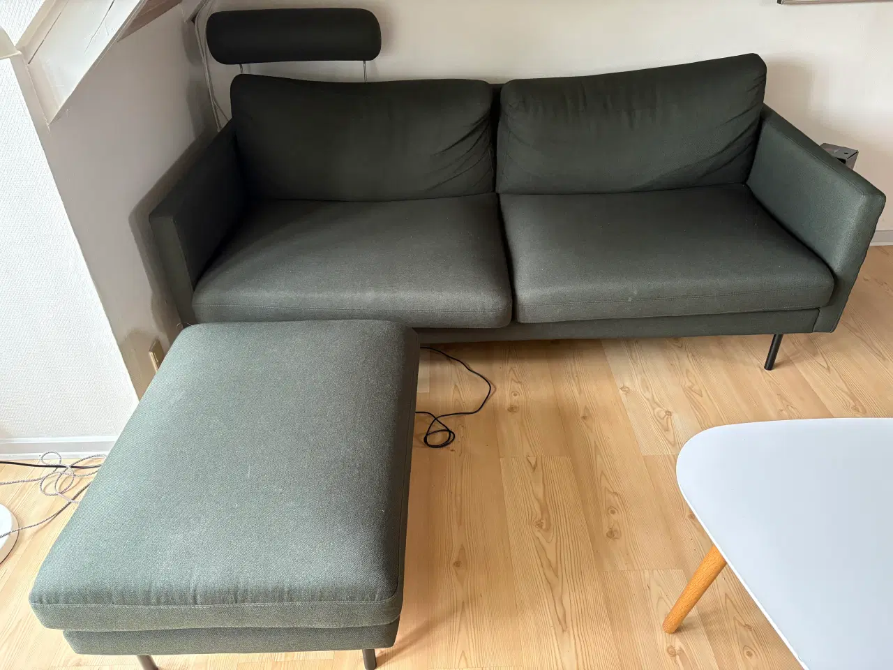 Billede 1 - 2 personers sofa med puf