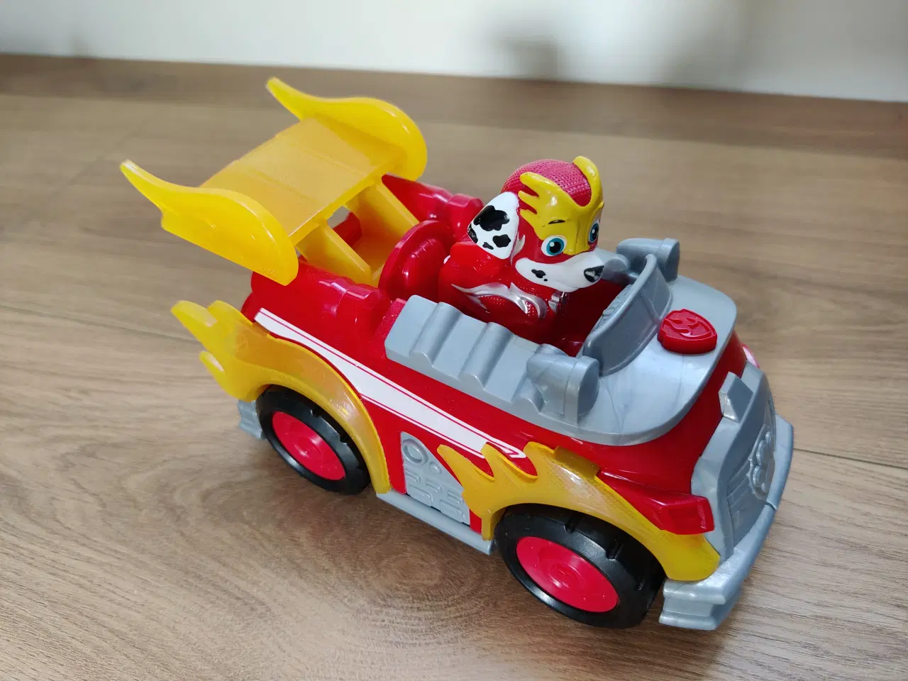 Billede 8 - Paw Patrol figur inkl. køretøjer.
