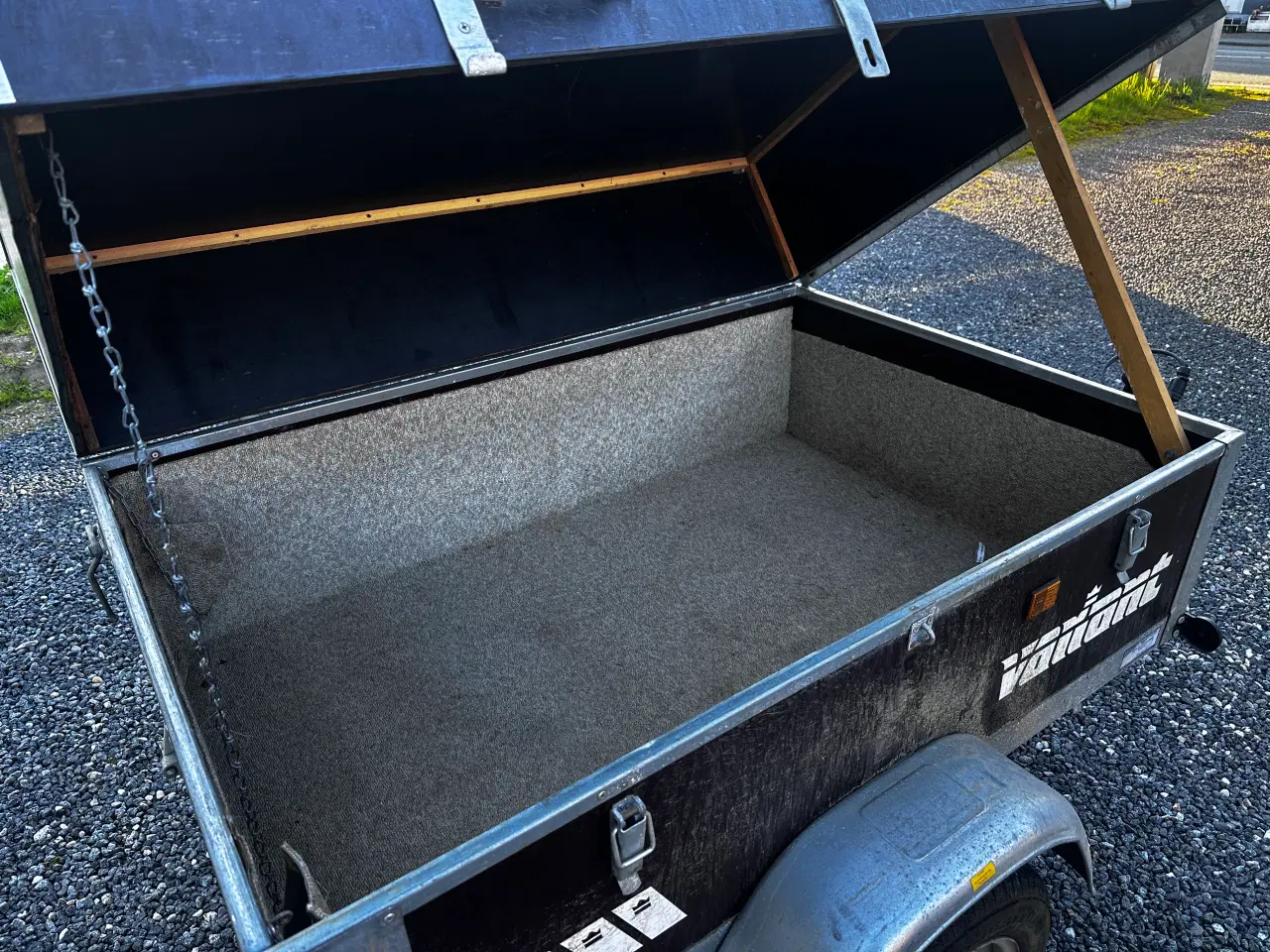 Billede 5 - Nysynet VA 500kg lukket trailer 