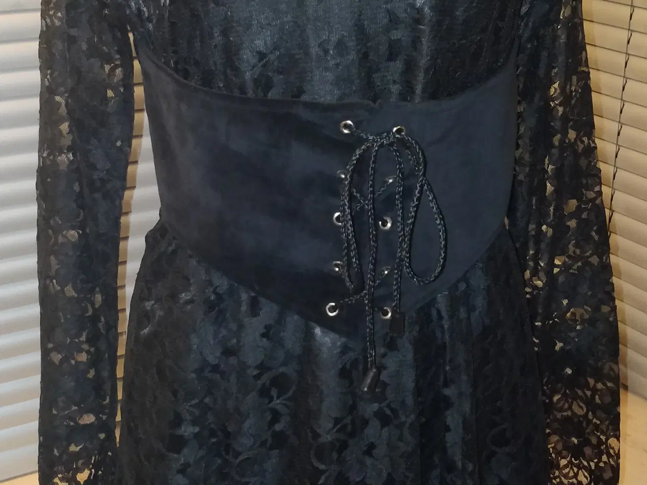 Billede 1 - Goth kjole fra Dark Gothic 